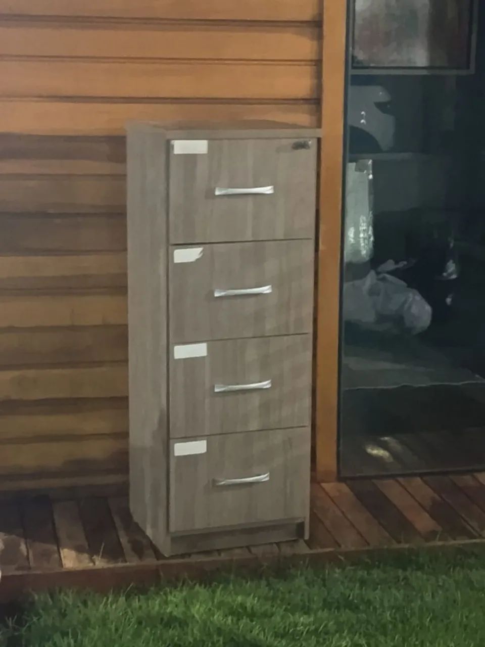 Vendo mesa pra estudar ou pra escritório e armários. - Foto 5