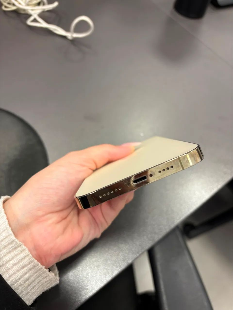 IPhone 14 Pro Max Dourado - Foto 3