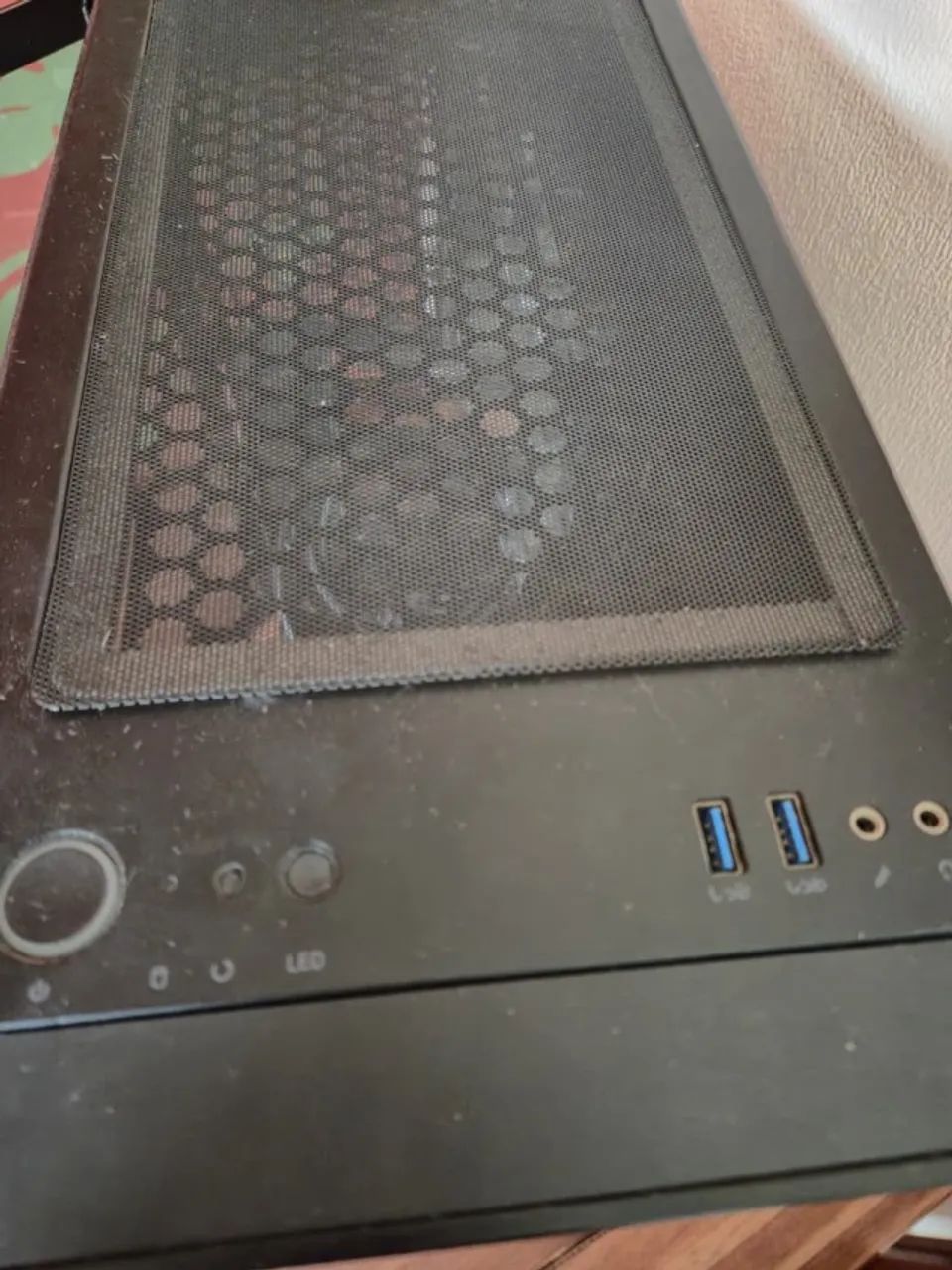 Gabinete Gamer acompanha fonte e placa mãe (sem processador) - Foto 3