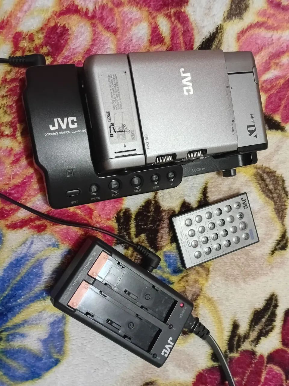 Filmadora JVC gr-dv1 mini dv fantástica reliquia para quem é do ramo - Foto 2