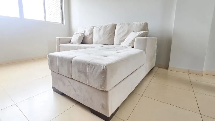 SOFÁ COM CHAISE À VENDA POR APENAS R$ 1.500,00 - Foto 4
