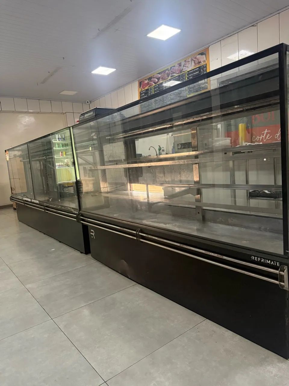 Expositor de 3 e 2 metros 