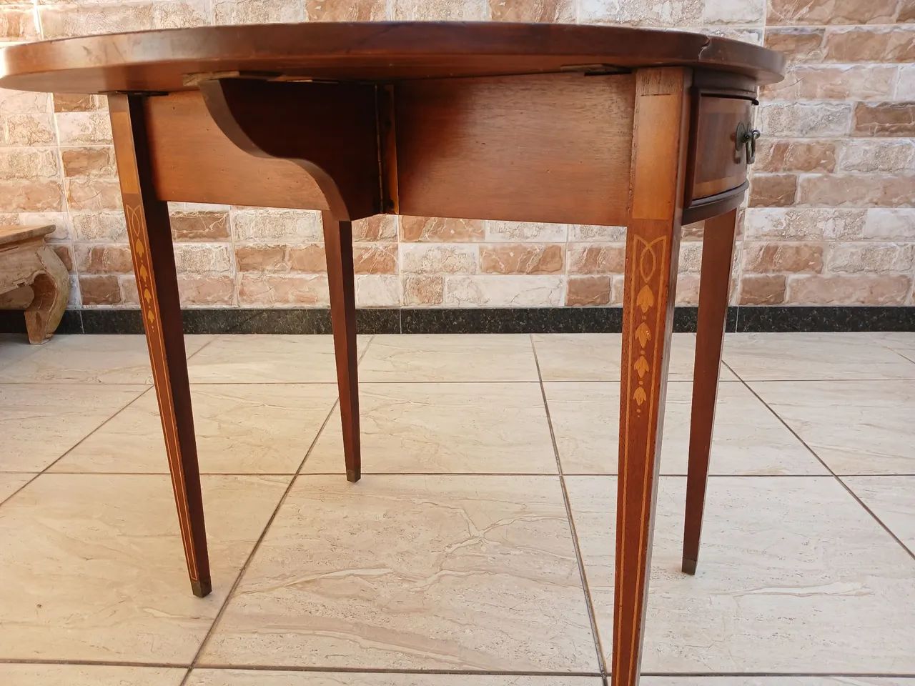 Mesa Lateral Clássica com Abas - Hickory White (Madeira Maciça) - Foto 2