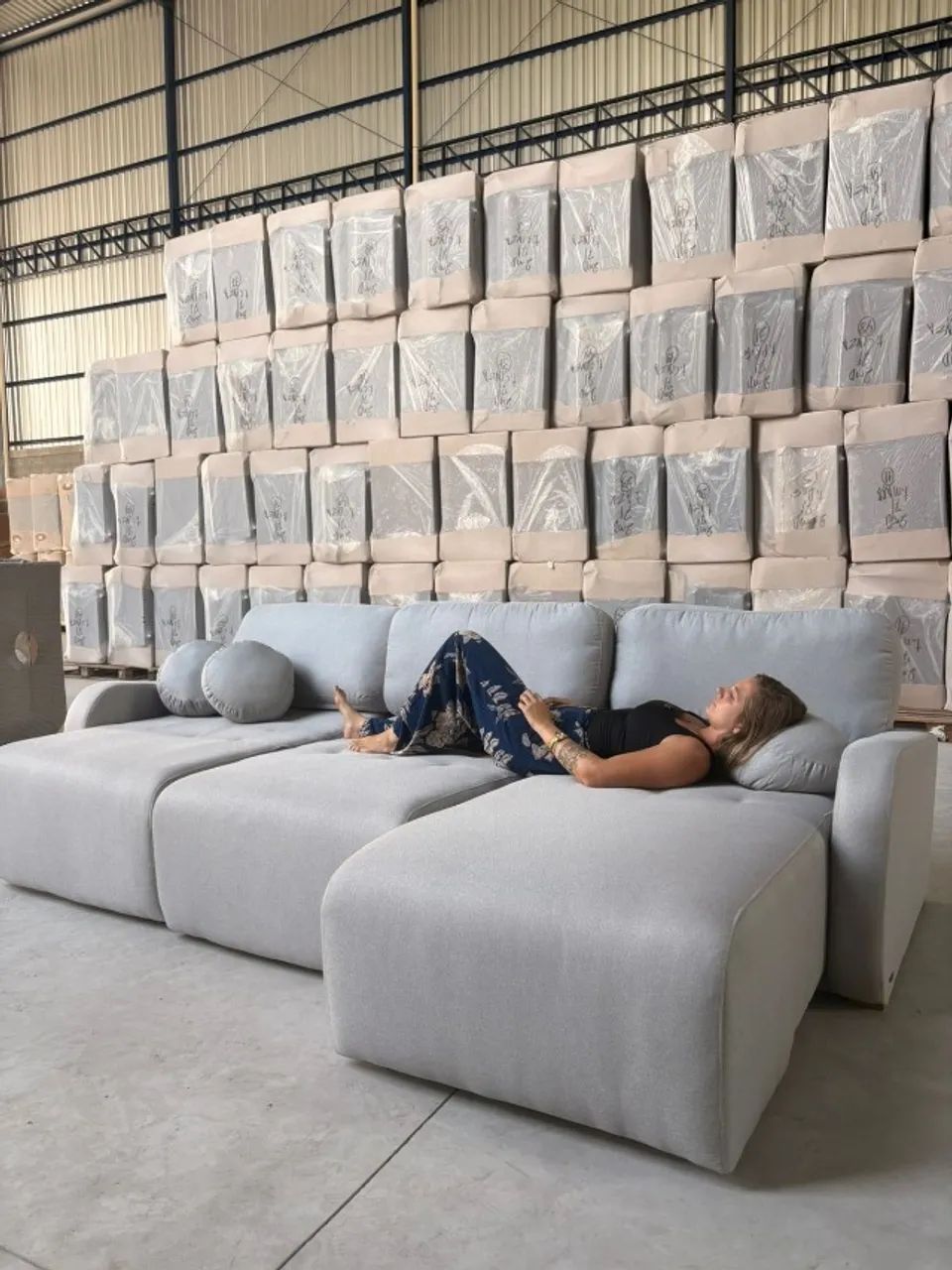Sofá Cama Retrátil Bellagio 3,00 m Linho Cinza - Foto 2