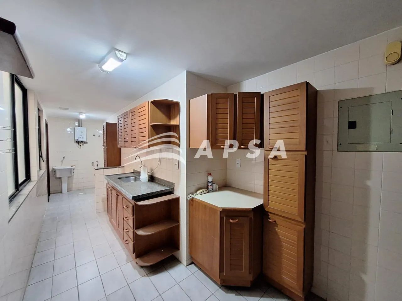 EXCELENTE APARTAMENTO COM 80M², 2 QUARTOS SENDO 1 SUÍTE, BANHEIRO SOCIAL, SALA , VARANDA,  - Foto 9