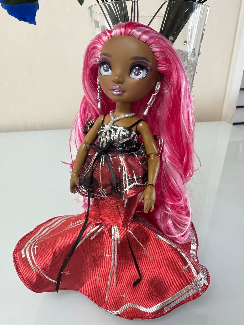 Boneca Rainbow High Daria com look da Dawson  - Foto 2