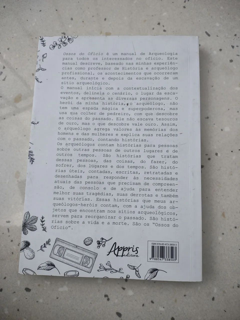 Livro Ossos do Ofício  - Foto 2
