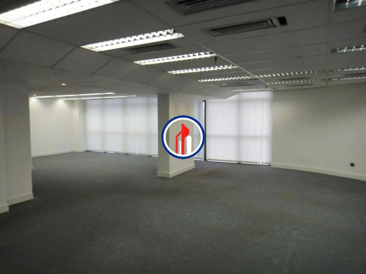 Sala : / Comercial / Centro
