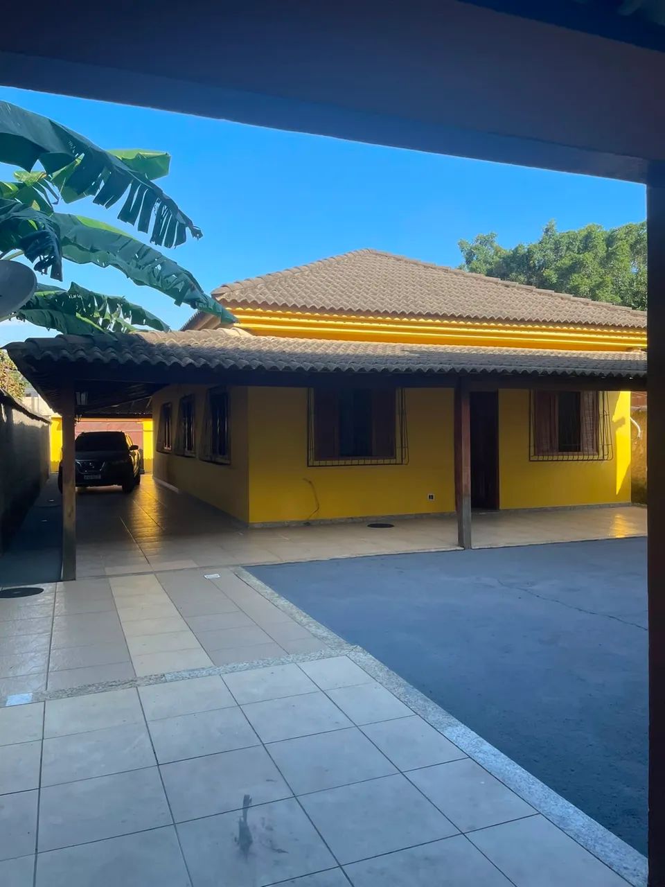 Alugo casa em Queimados