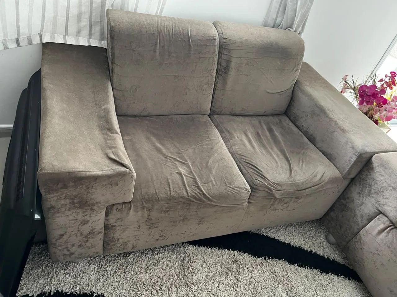 Vende-se Sofá de 3 e 2 lugares  - Foto 3