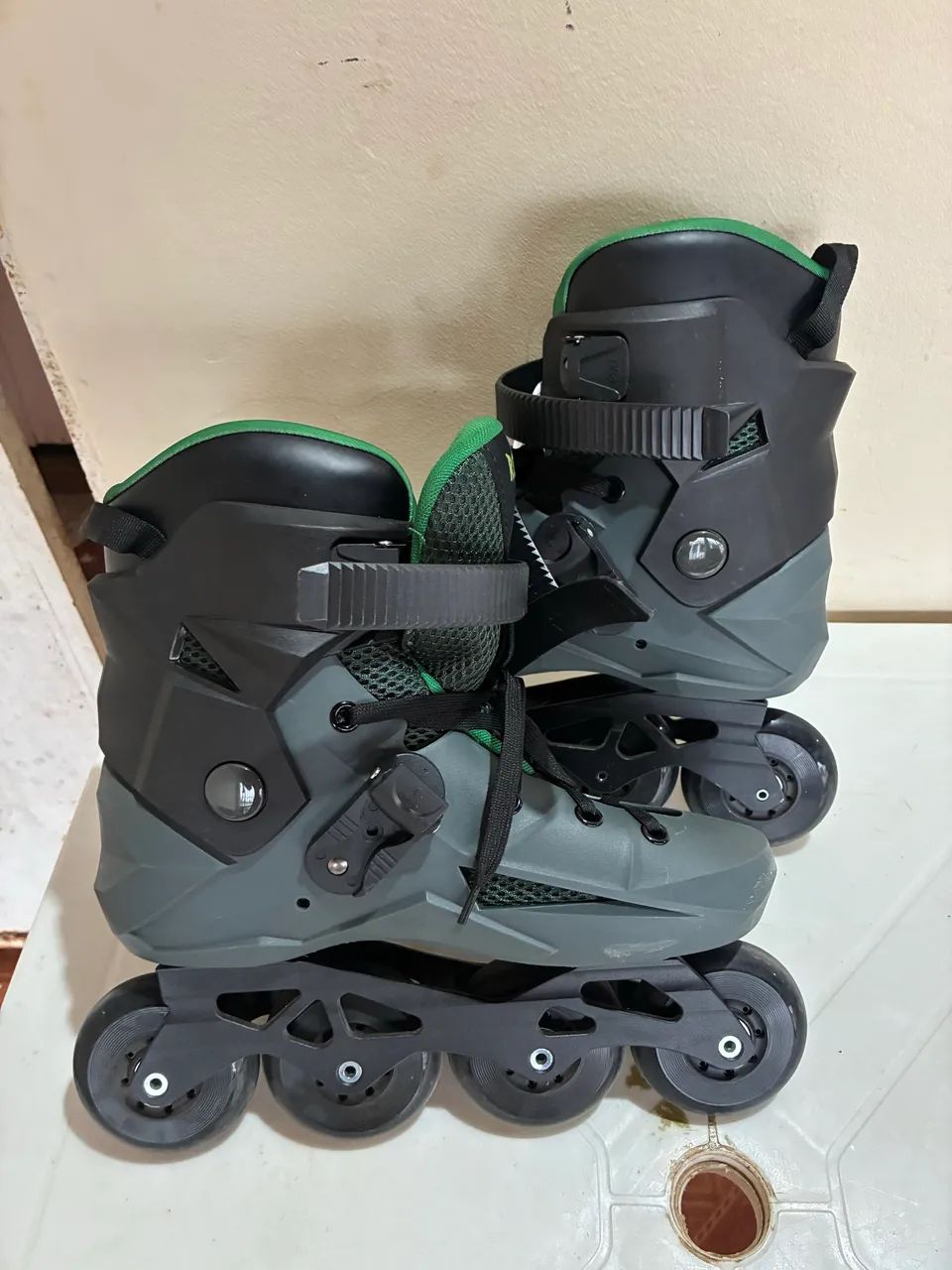 Vende-se patins inline pouco usado  - Foto 3