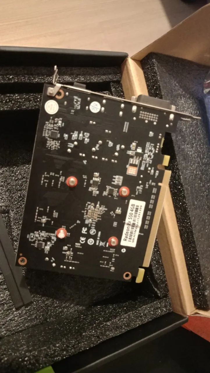 Radeon RX 550 4GB - Foto 3
