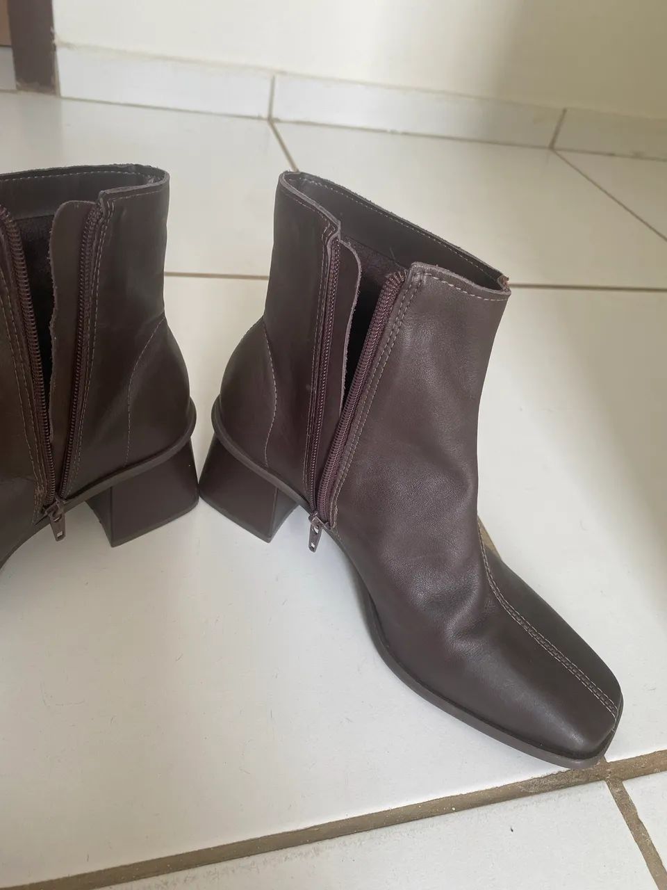 Bota em couro - Foto 2