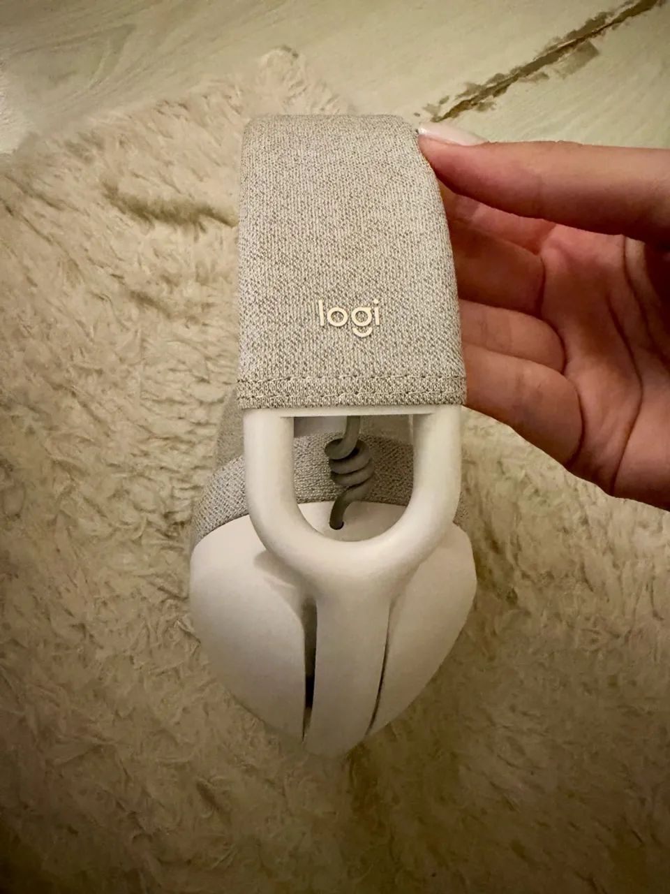 FONE DE OUVIDO SEM FIO LOGITECH ZONE VIBE 100 CINZA (com microfone)  - Foto 2