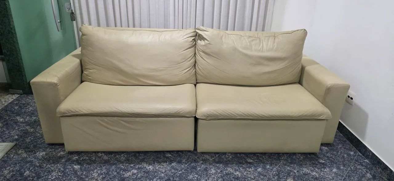 SOFÁ RETRÁTIL 2.60 CM DE COURIÇO
