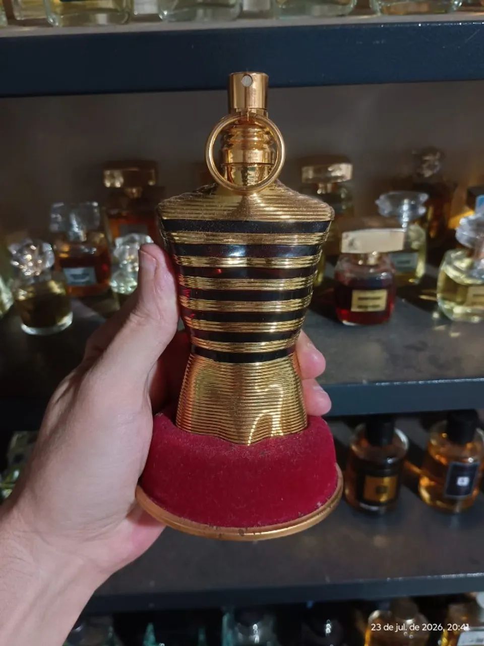 Vendo perfume Le Male Elixir