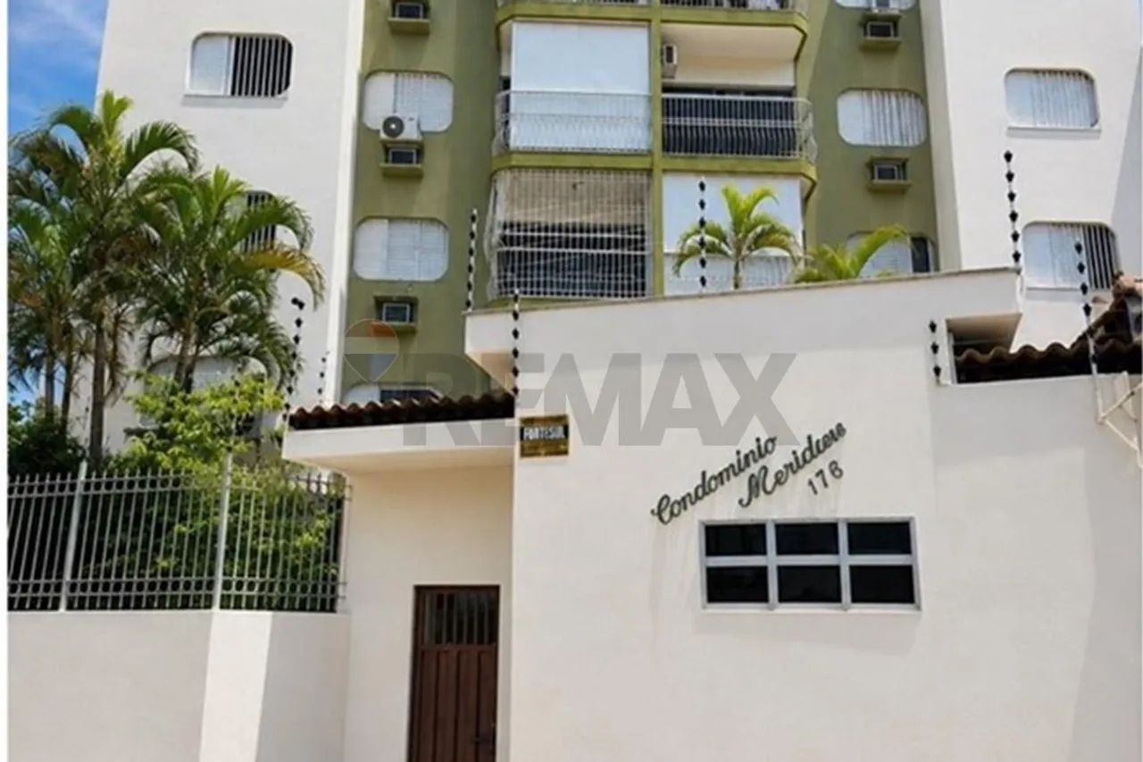 Apartamento no Edifício Condomínio Meridien - Bairro Poção