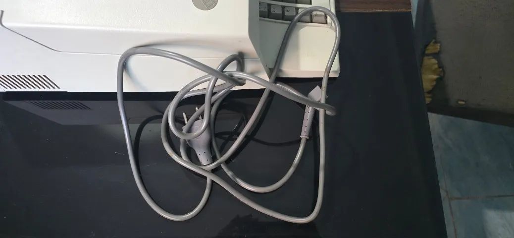 Máquina de Escrever Eletrônica IBM 6783 + Cabo Original (Para Decoração/Peças) - Foto 5