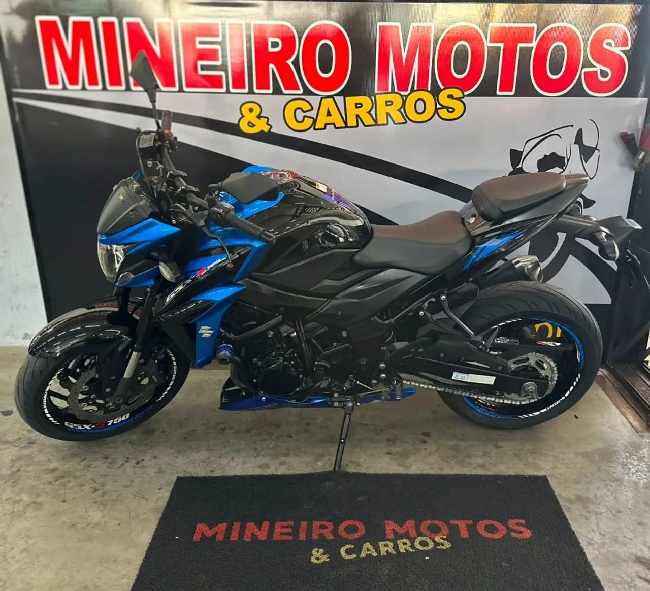 GSX-S 750 - Foto 4