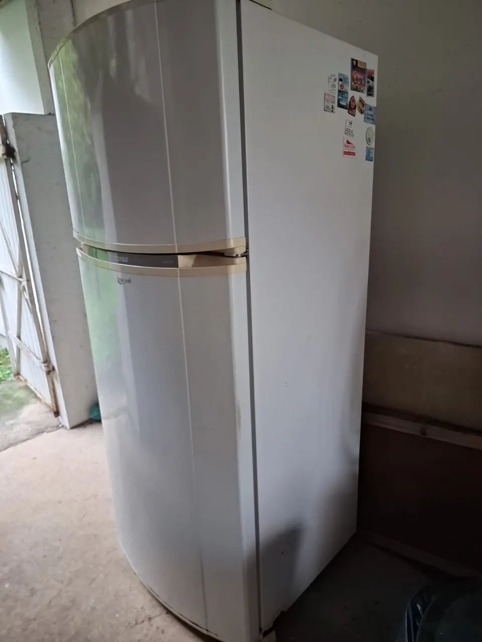 Geladeira com defeito  - Foto 4
