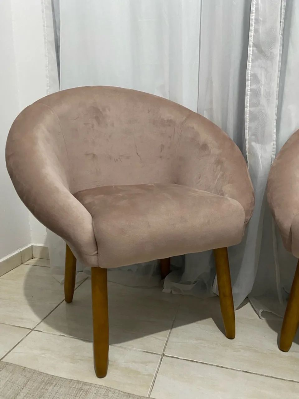 VENDO KIT 2 POLTRONAS ROSÊ - Foto 2