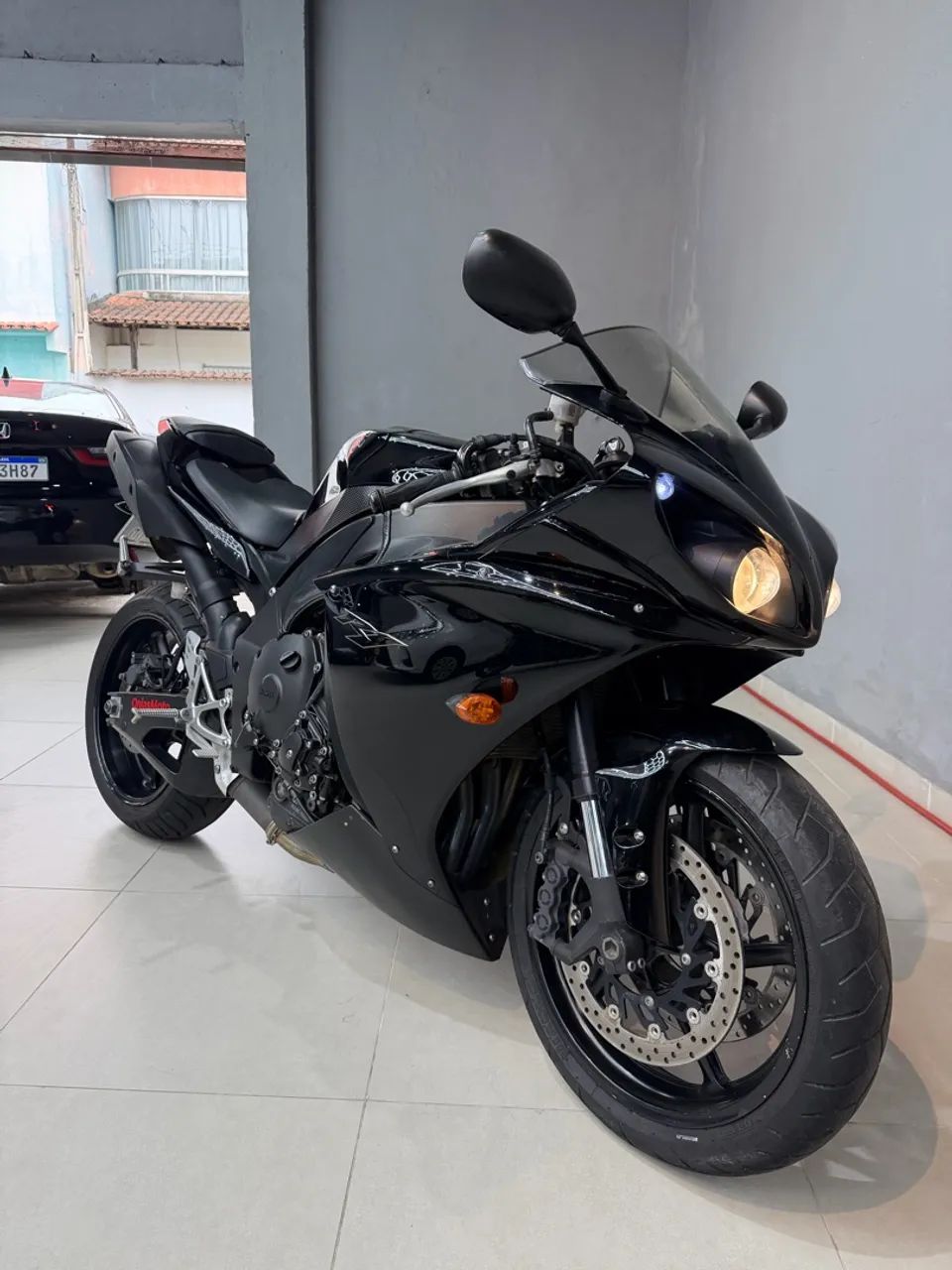 R1 2011 - Foto 2
