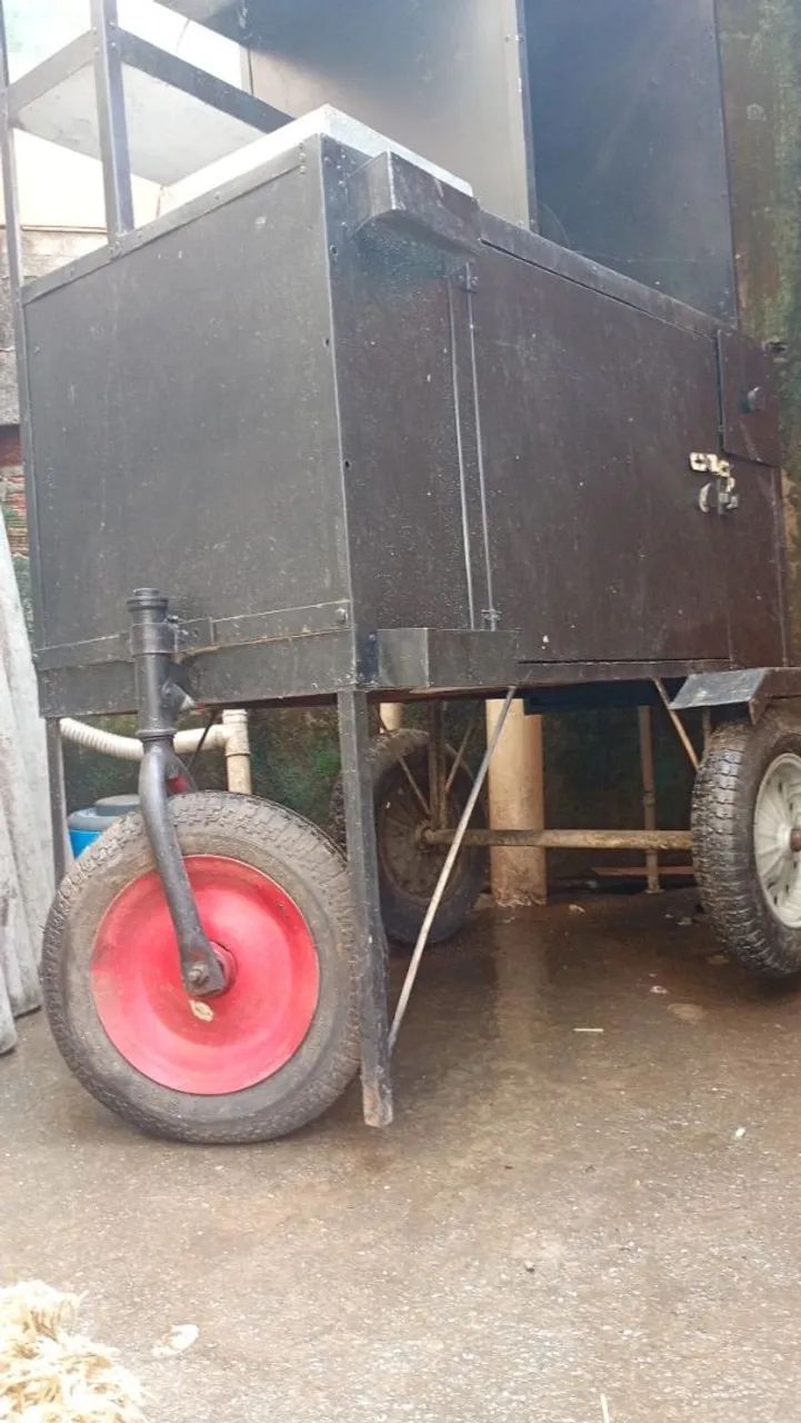 Vende-se carrinho de churrasco 