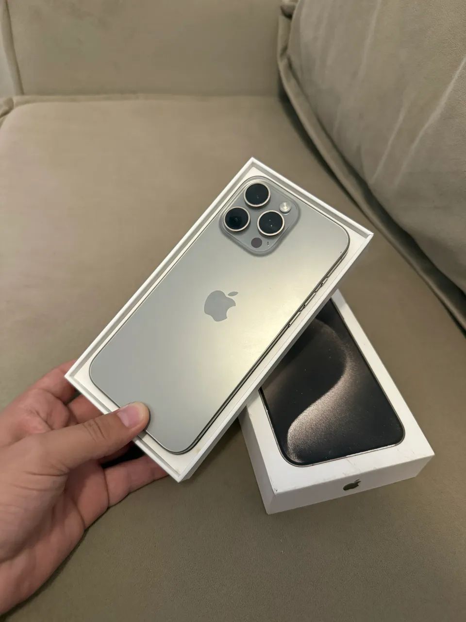 極美品iPhone15Promax 256G/US/100%/物理sim iPhone 15 Pro Max｜価格比較・SIMフリー・最新情報 - 価格.com