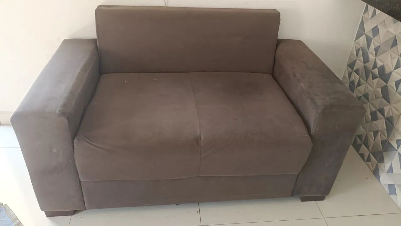 2 sofás,1 caixa de som grande e 2 guarda roupa  - Foto 2