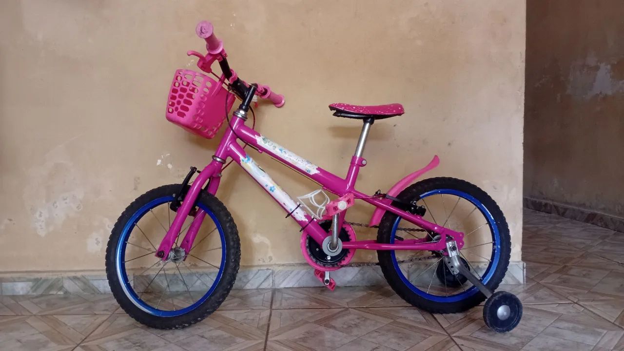 Bicicleta rosa com cestinha - Foto 2