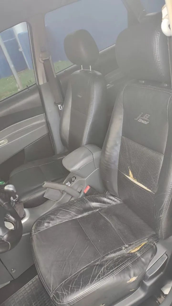 JAC J6 2.0 16V 5P Mec. 2012 - Foto 2