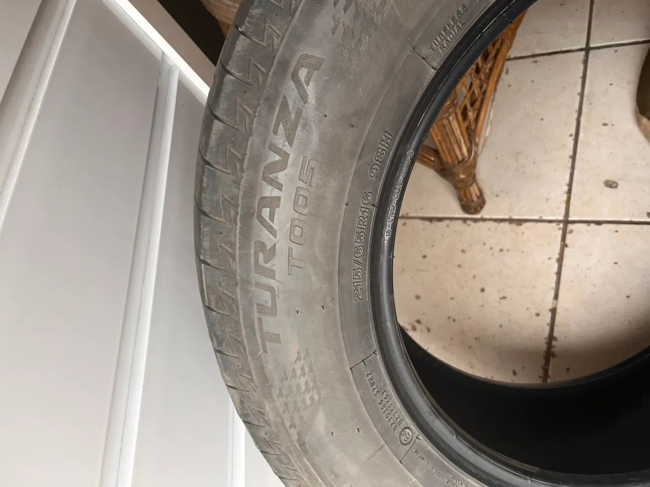 Vendo dois pneus - Foto 2