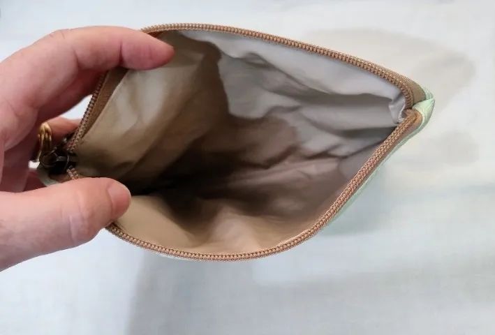 Necessaire impermeável - verde água - Foto 4