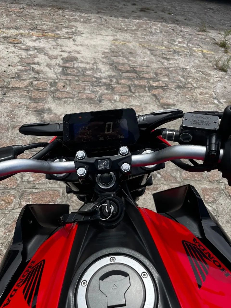 CB Twister 300f - Foto 4