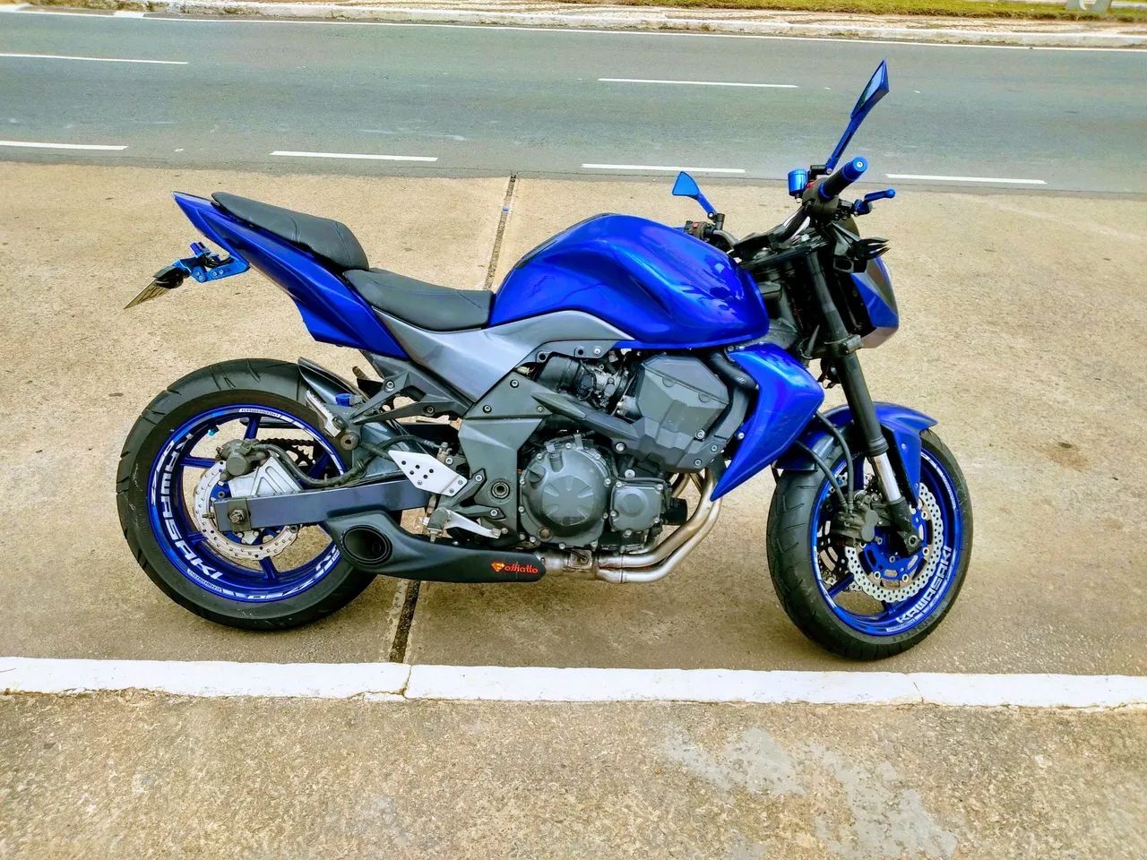 Z 750 2010 - 1539720989 | OLX