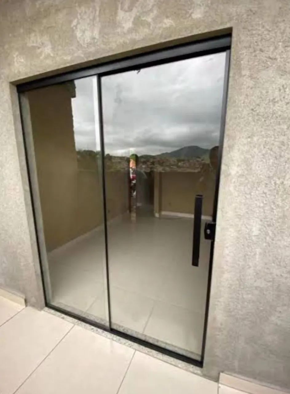 Vaga para vidraceiro 1