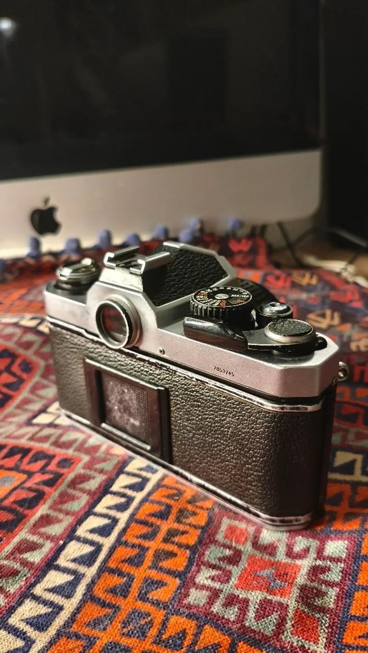 Câmera analógica Nikon FM2 + lente Nikon 28mm 2.8 - Câmeras e