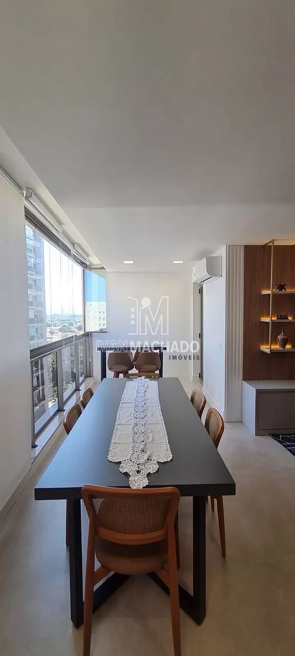 Apartamento à Venda, 04 quartos na quadra do Mar, Mata da Praia, Vitória, ES