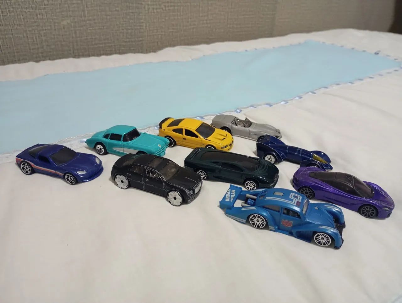 Carrinhos hot wheels e maisto  - Foto 2