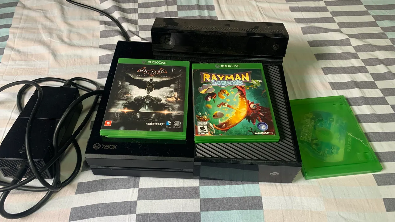 Nintendo switch e Xbox one S juntos - Consoles de Vídeo Game
