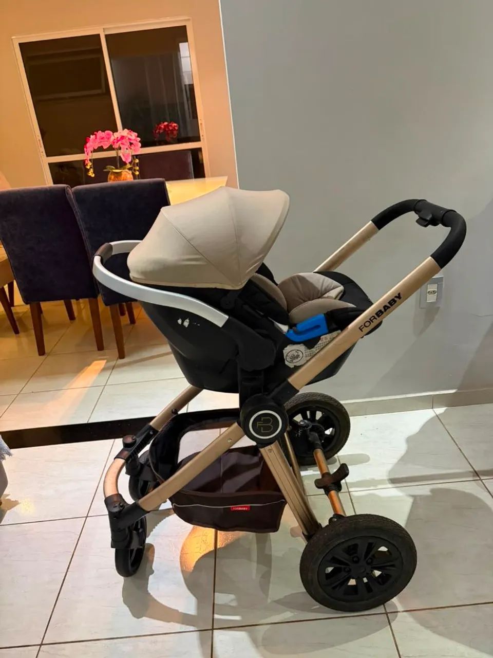 Carrinho de bebê Moisés com bebê conforto  - Foto 4