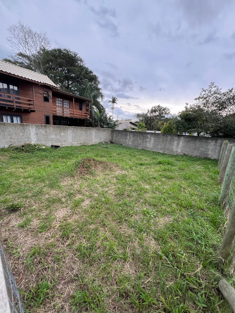 Terreninho em localização privilegiada, Ribeirão da ilha. - Foto 3