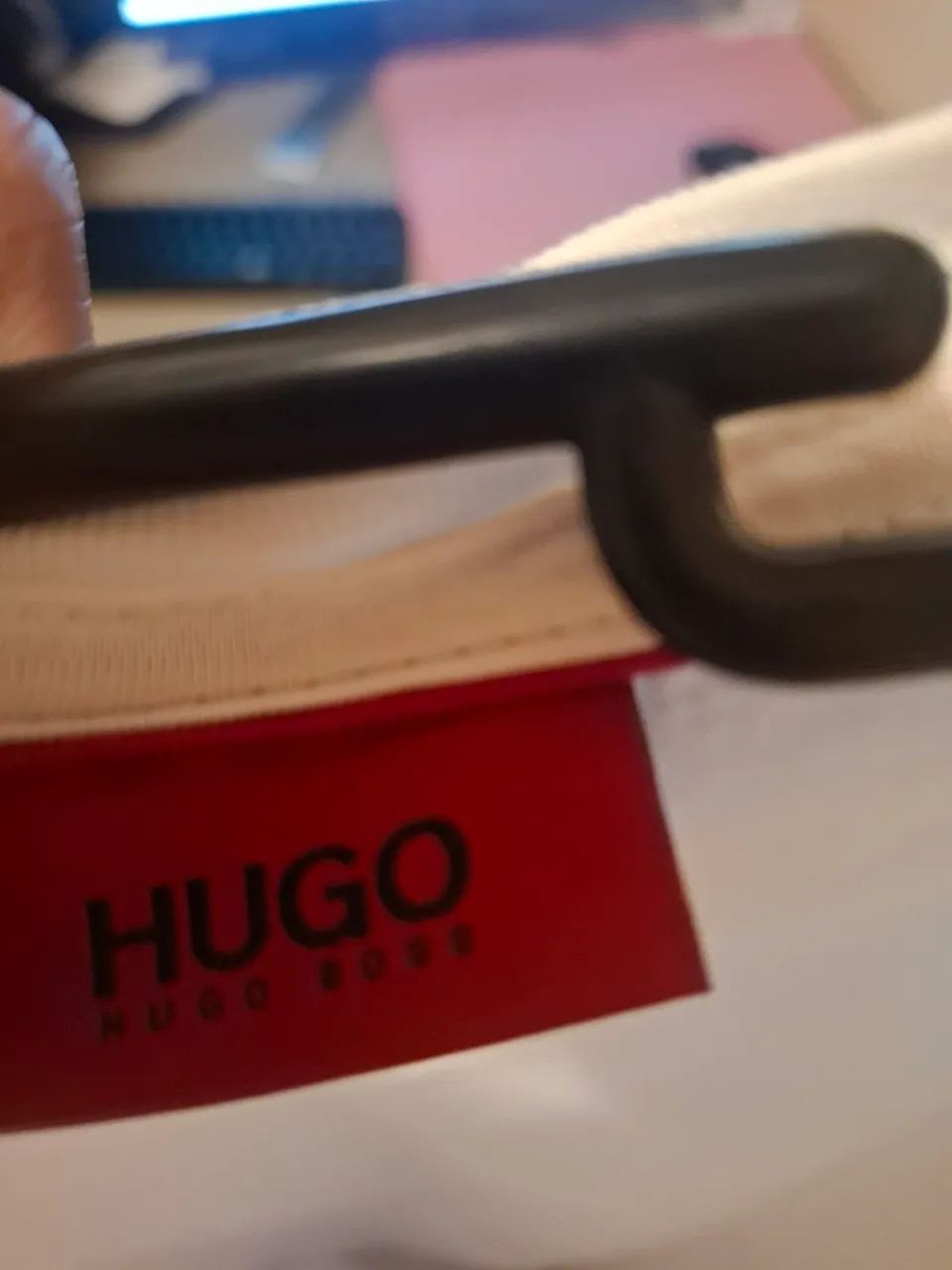 Camisa hugo P aceito troca - Foto 4