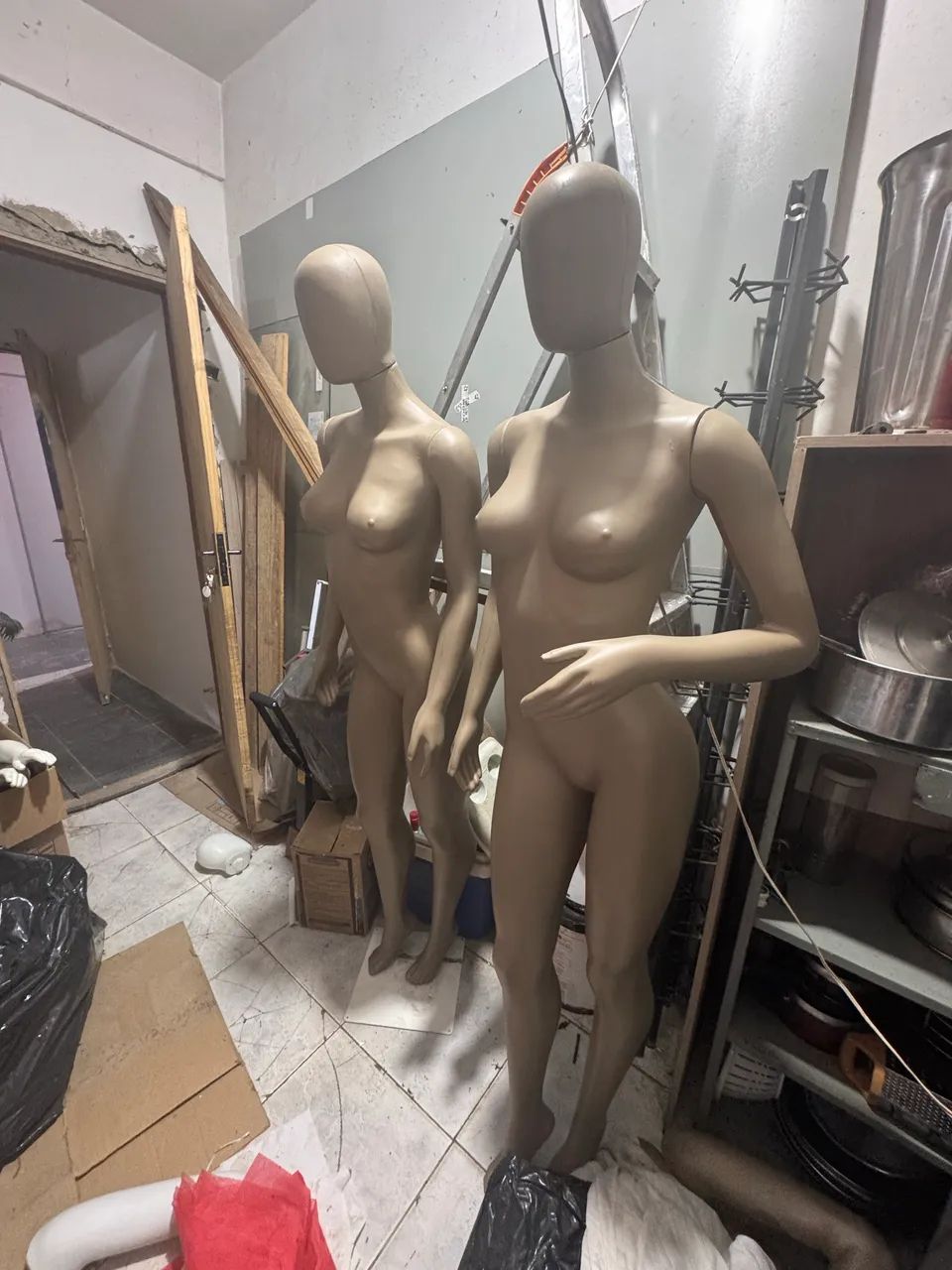 Manequins femininos  - Foto 2