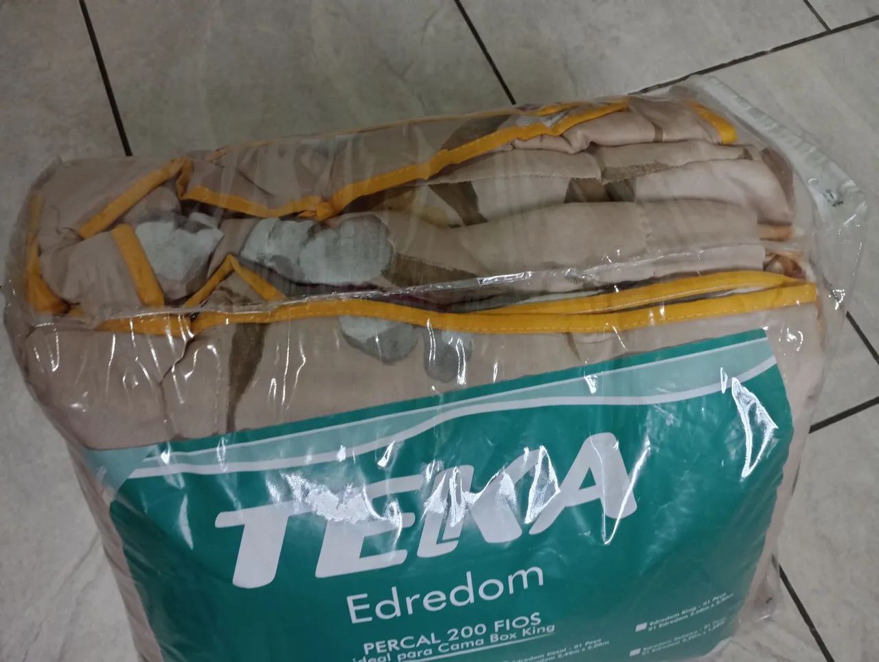 Vendo kit de travesseiro com edredom  - Foto 3