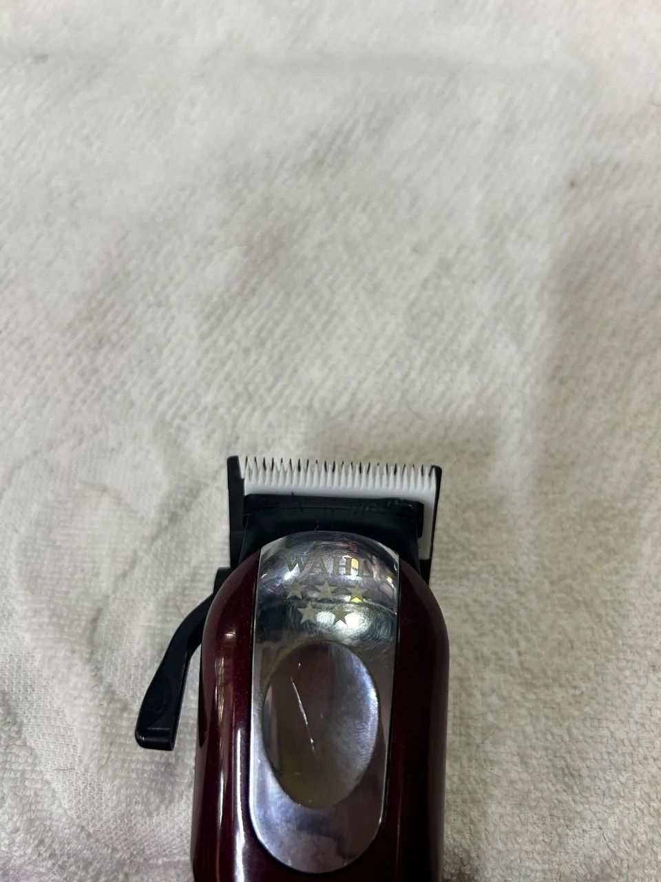 Vendo máquina de cortar cabelo mágic clip wahl (valor negociável) - Foto 2