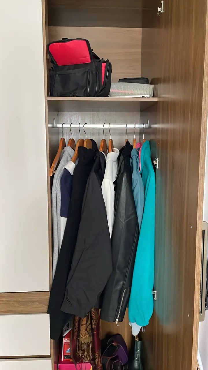 Guarda Roupa com 1 ano de uso  - Foto 4