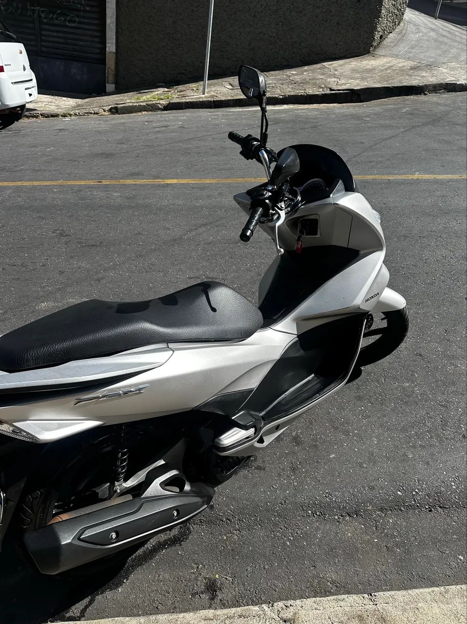 Honda Pcx 150  - Foto 4