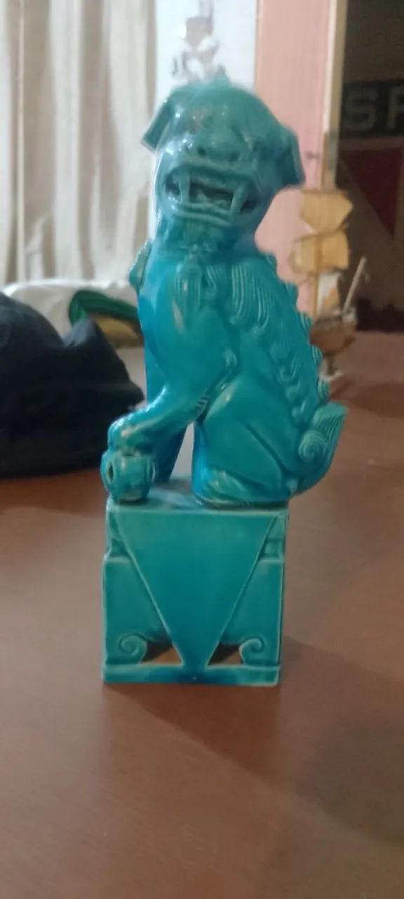 Estátua cão de fo