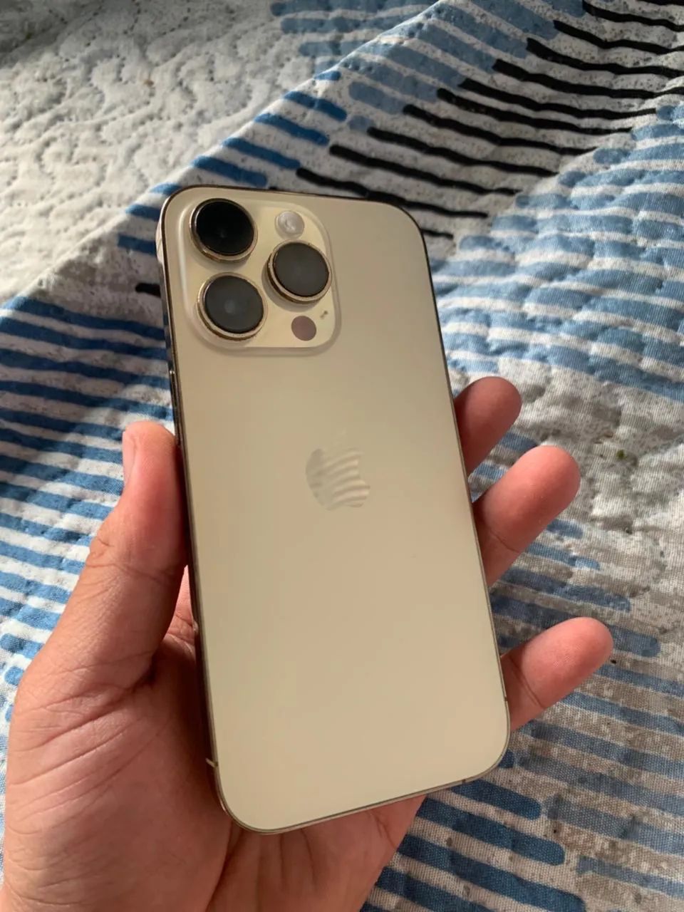 iPhone 14 Pro dourado  - Foto 2